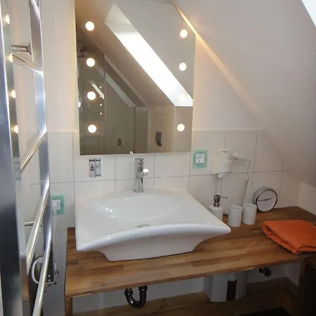 Ostsee-kate Schmatzin